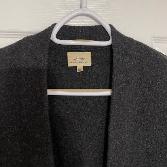 Aritzia Wilfred coat - Picture 3 of 3